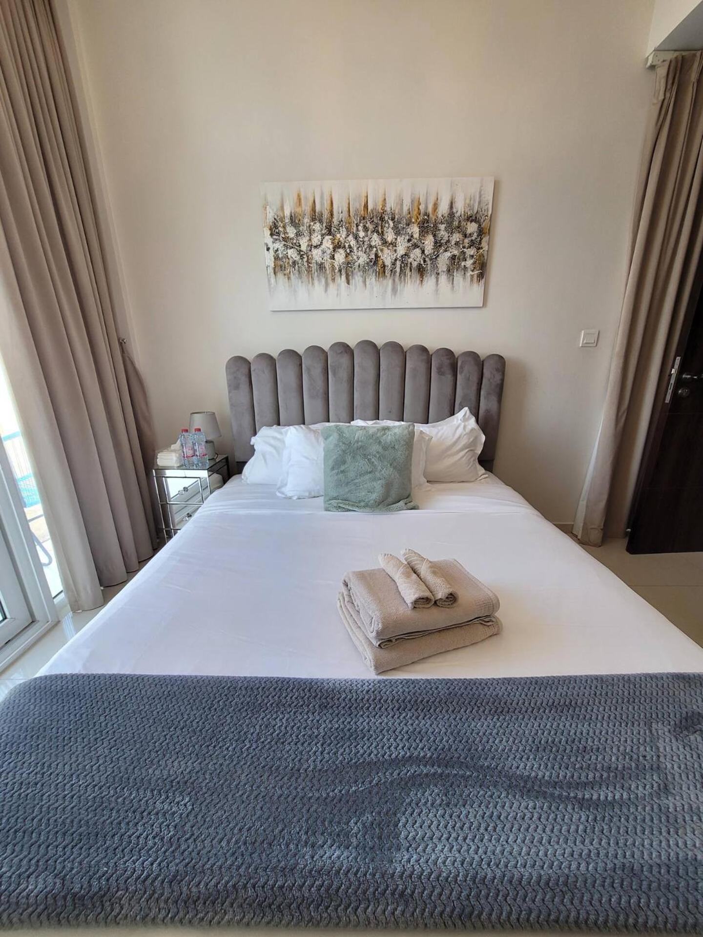 Villa Victoria Damac Hills 2 Family Retreat With Waterpark And Petting Farm Dubai Ngoại thất bức ảnh